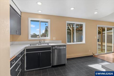 560 NW Hemlock Avenue Corvallis OR 97330