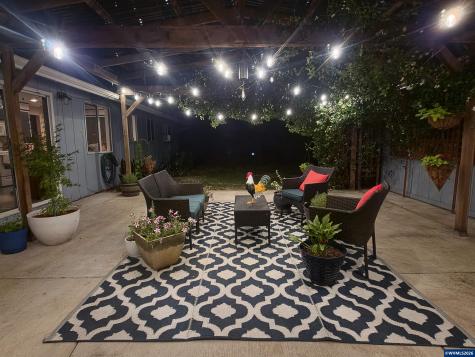 560 NW Hemlock Avenue Corvallis OR 97330
