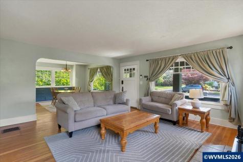 855 20th Street NE Salem OR 97301