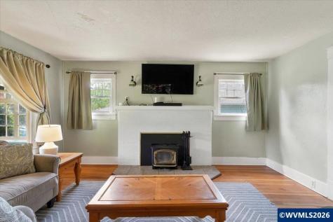 855 20th Street NE Salem OR 97301