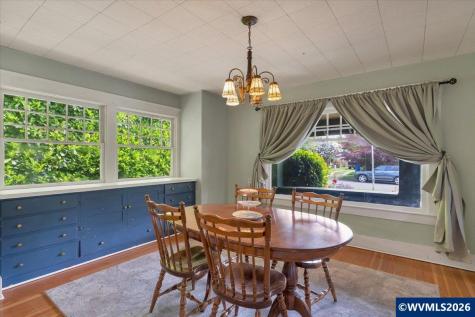 855 20th Street NE Salem OR 97301