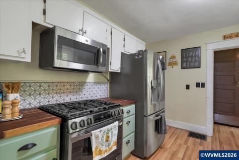 855 20th Street NE Salem OR 97301