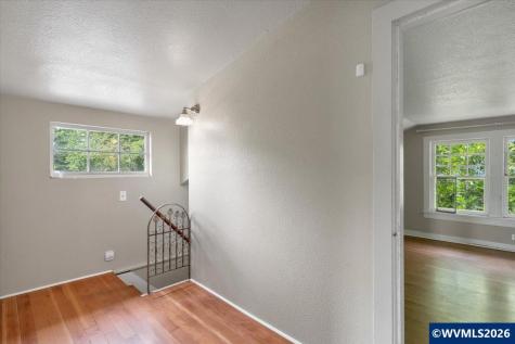 855 20th Street NE Salem OR 97301