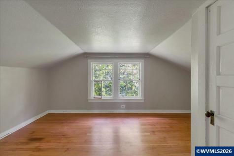 855 20th Street NE Salem OR 97301