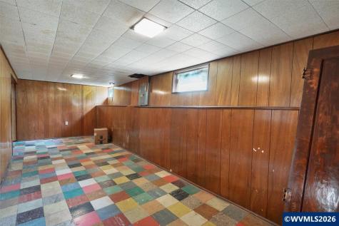 855 20th Street NE Salem OR 97301
