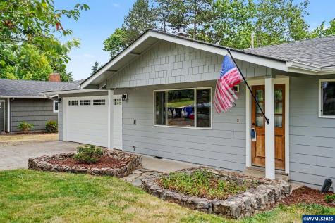 4436 Barrett Street S Salem OR 97302