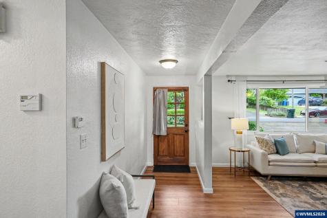 4436 Barrett Street S Salem OR 97302