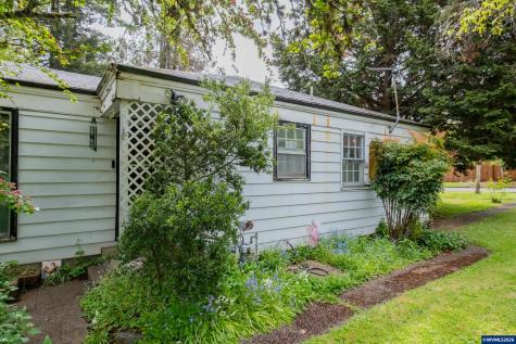 3950 Stanley Lane S Salem OR 97302