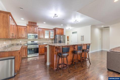 1804 Settlers Spring Drive NW Salem OR 97304