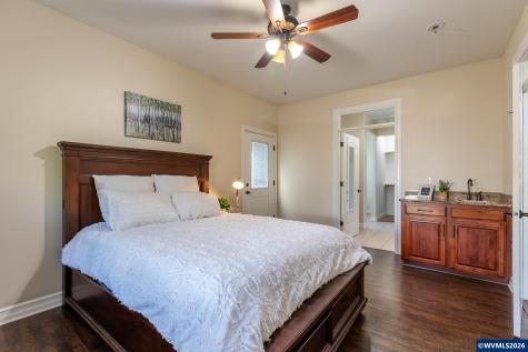 1804 Settlers Spring Drive NW Salem OR 97304