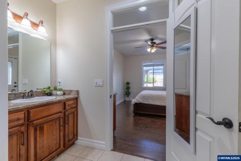 1804 Settlers Spring Drive NW Salem OR 97304