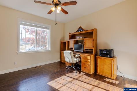 1804 Settlers Spring Drive NW Salem OR 97304