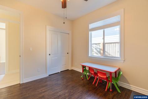 1804 Settlers Spring Drive NW Salem OR 97304