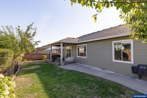 1804 Settlers Spring Drive NW Salem OR 97304