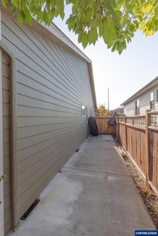 1804 Settlers Spring Drive NW Salem OR 97304