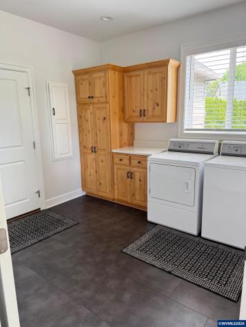 6272 Top Knot Lane NE Salem OR 97317