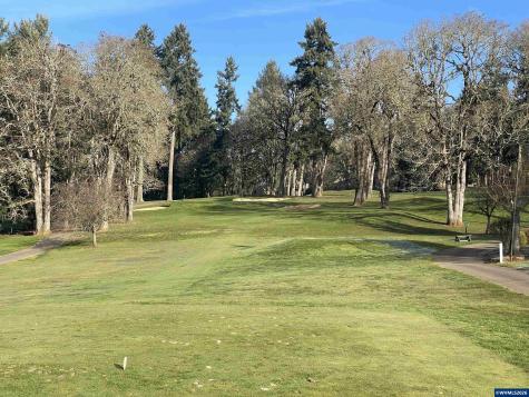 2711 SW Titleist Circle Corvallis OR 97333