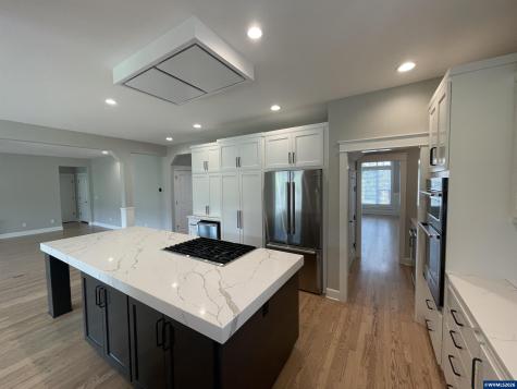 2711 SW Titleist Circle Corvallis OR 97333