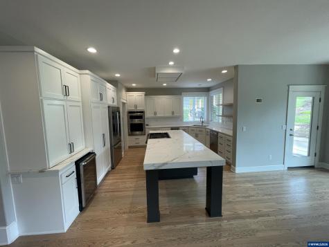 2711 SW Titleist Circle Corvallis OR 97333