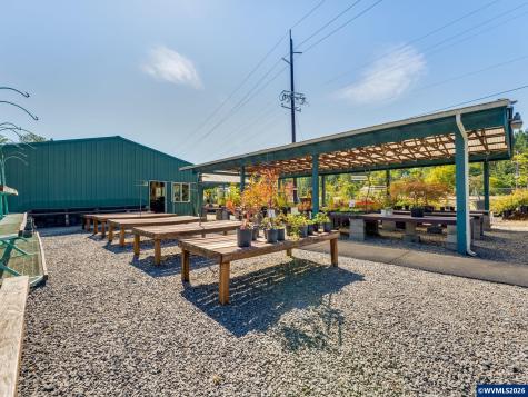 5795 S Santiam Highway Lebanon OR 97355