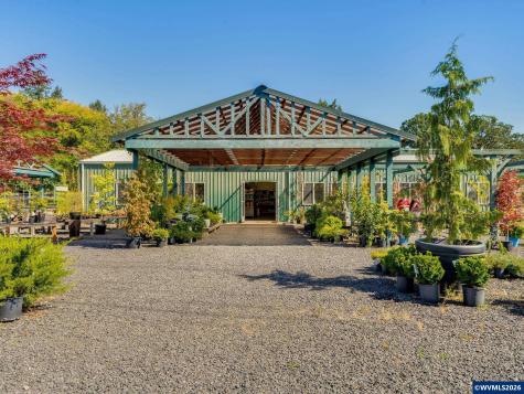 5795 S Santiam Highway Lebanon OR 97355
