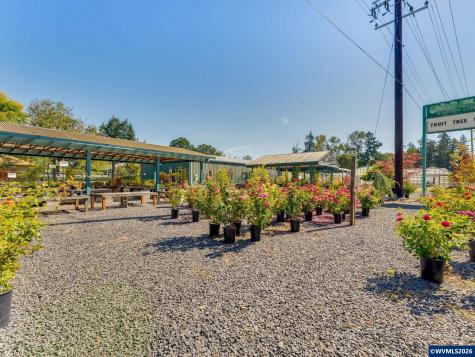 5795 S Santiam Highway Lebanon OR 97355