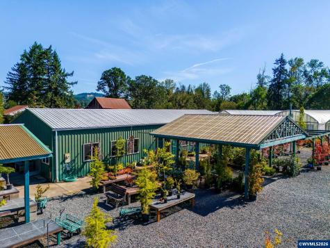 5795 S Santiam Highway Lebanon OR 97355
