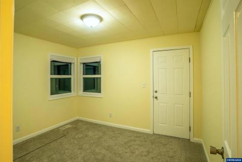 3555 Middle Grove Drive NE Salem OR 97305