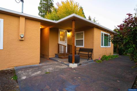 3555 Middle Grove Drive NE Salem OR 97305