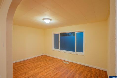 3555 Middle Grove Drive NE Salem OR 97305