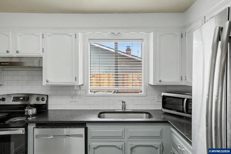 312 SW 9th Street Sublimity OR 97385