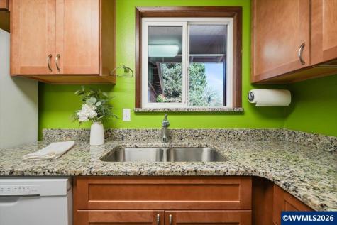 2035 Primrose Lp Philomath OR 97370