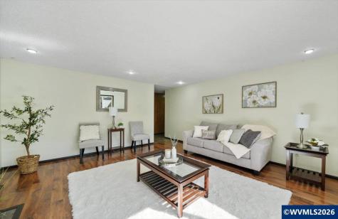2035 Primrose Lp Philomath OR 97370