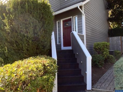 1553 Ammon Street NW Salem OR 97304