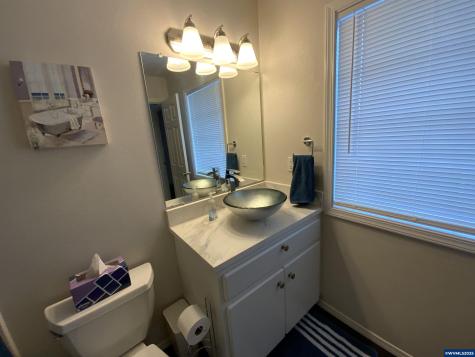 1553 Ammon Street NW Salem OR 97304