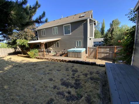 1553 Ammon Street NW Salem OR 97304