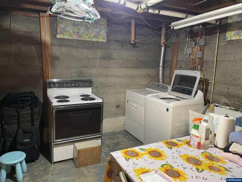 1775 Grant Street NE Salem OR 97301