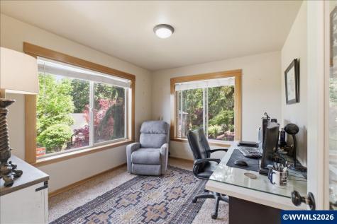 2495 Stoneway Court NW Salem OR 97304