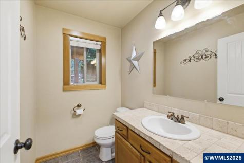 2495 Stoneway Court NW Salem OR 97304