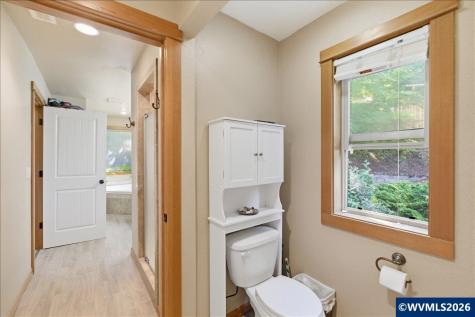 2495 Stoneway Court NW Salem OR 97304