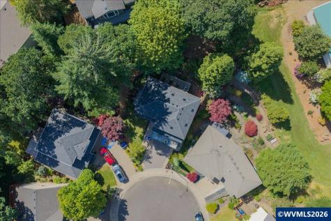 2495 Stoneway Court NW Salem OR 97304