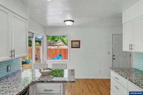1525 Evergreen Avenue NE Salem OR 97301