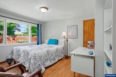 1525 Evergreen Avenue NE Salem OR 97301
