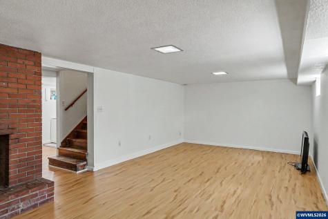 1525 Evergreen Avenue NE Salem OR 97301