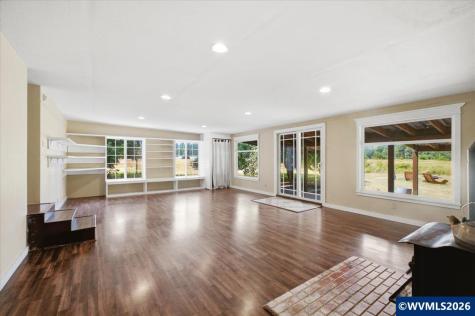 37625 Sunset Lane Brownsville OR 97327
