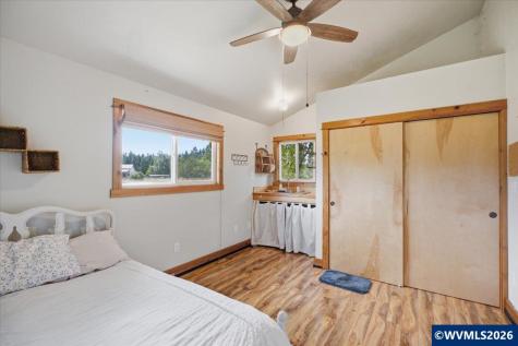 37625 Sunset Lane Brownsville OR 97327
