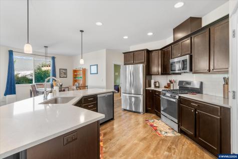 365 Sunset Lane N Monmouth OR 97361-8915