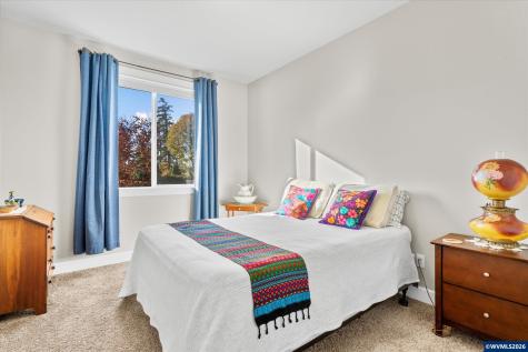 365 Sunset Lane N Monmouth OR 97361-8915