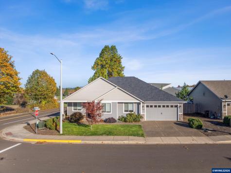 365 Sunset Lane N Monmouth OR 97361-8915