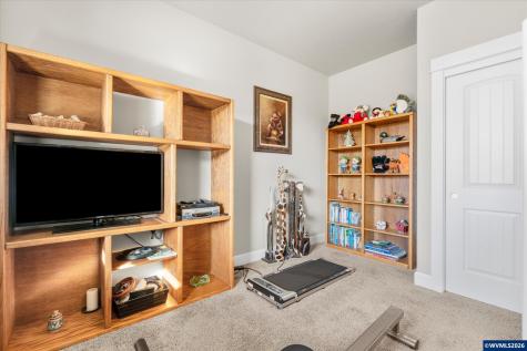 365 Sunset Lane N Monmouth OR 97361-8915